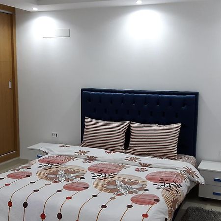 Ain Zaghouan Apart In Front Of Tunis Mall Lac 2 Apartamento Exterior foto