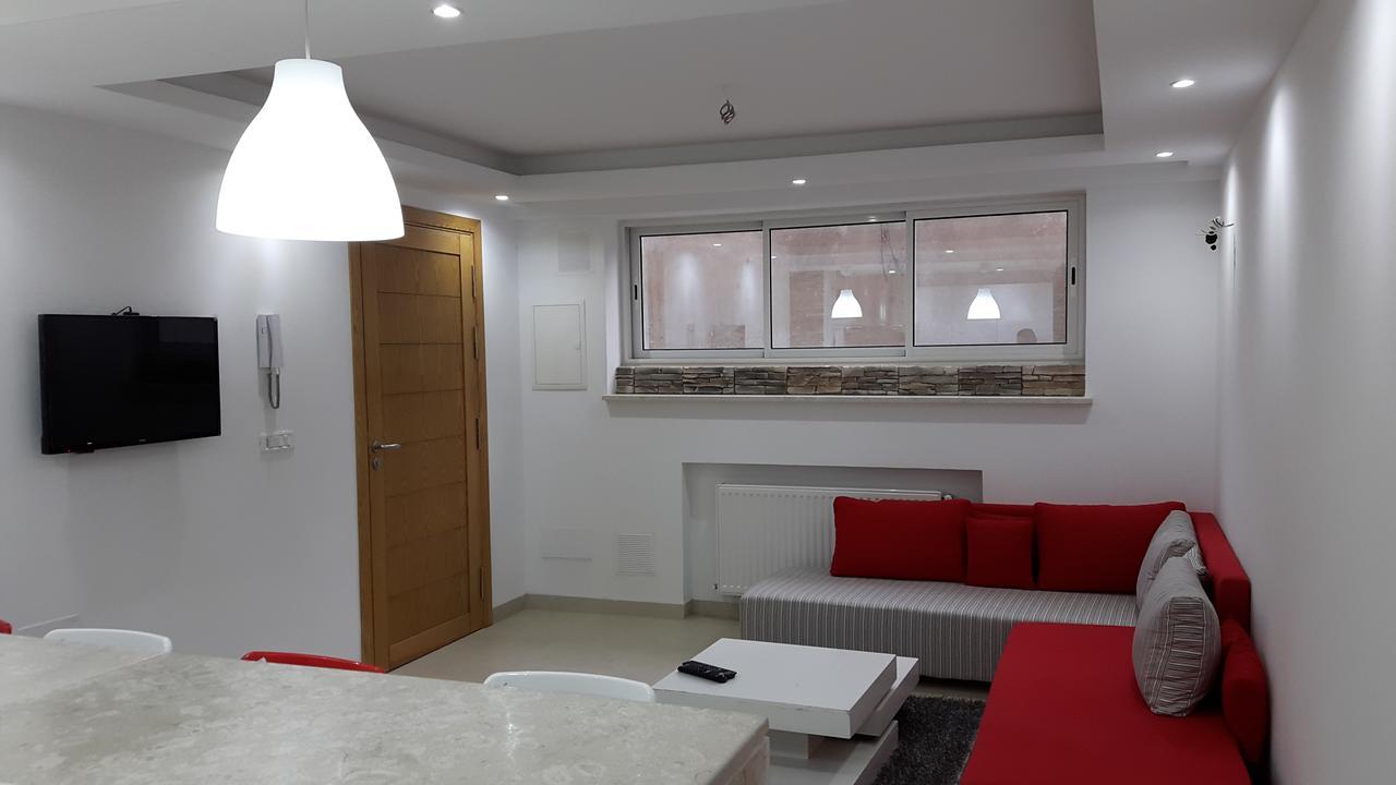 Ain Zaghouan Apart In Front Of Tunis Mall Lac 2 Apartamento Exterior foto