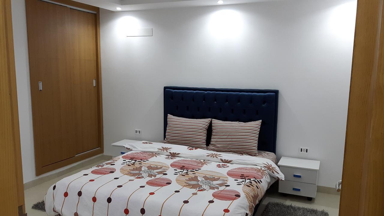Ain Zaghouan Apart In Front Of Tunis Mall Lac 2 Apartamento Exterior foto
